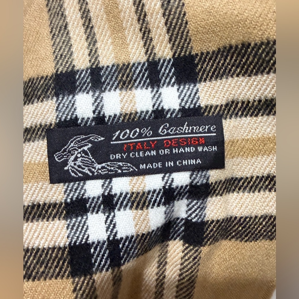 Tartan Plaid 100% Cashmere White Red Black Tan Fringe Ends Scarf - Picture 2 of 3